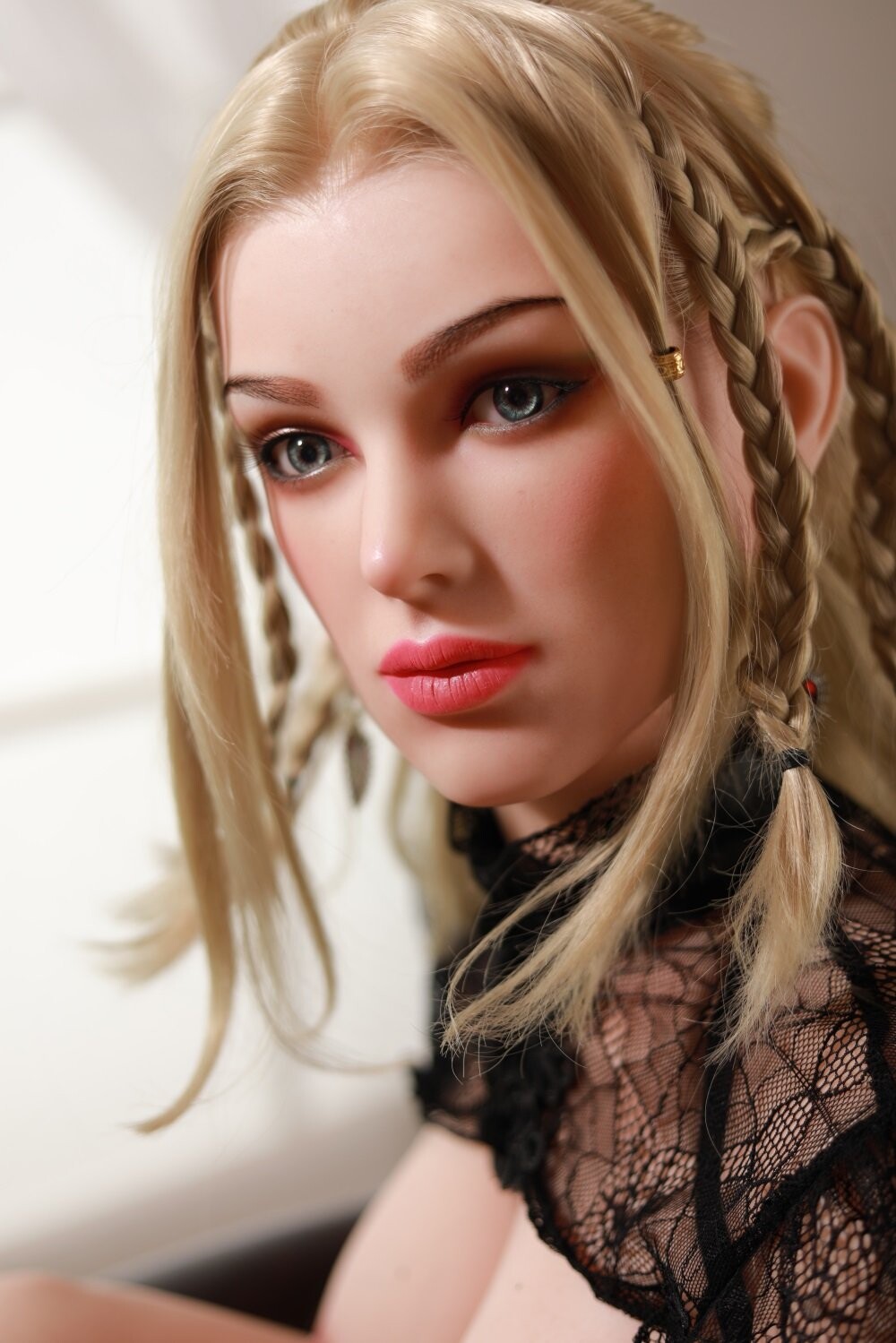 Big Boobs Silicone Sex Doll 170cm Tall with Lifelike Design for Men