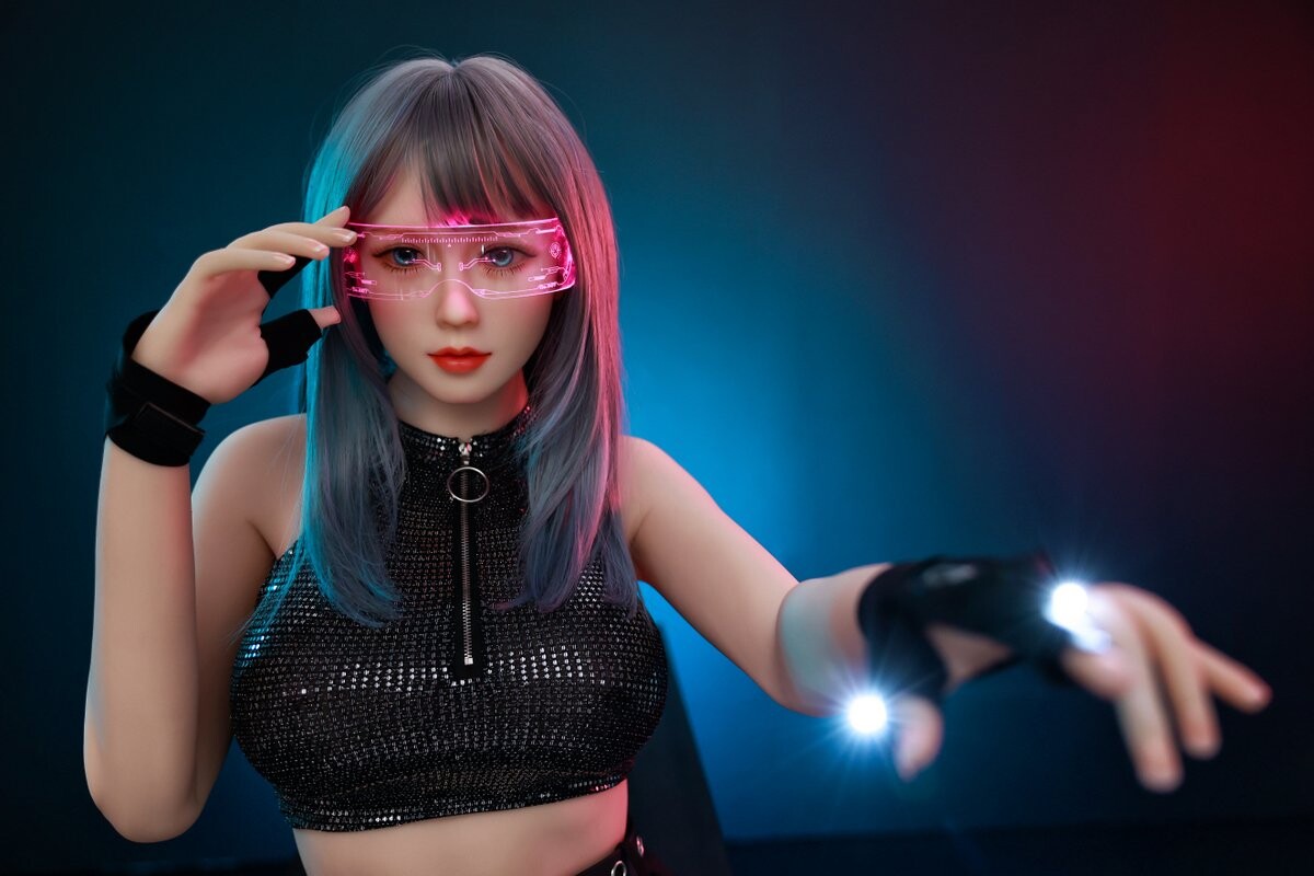 166 cm (5 Fuß 5) F-Cup realistische natürliche Sexpuppe Aurora