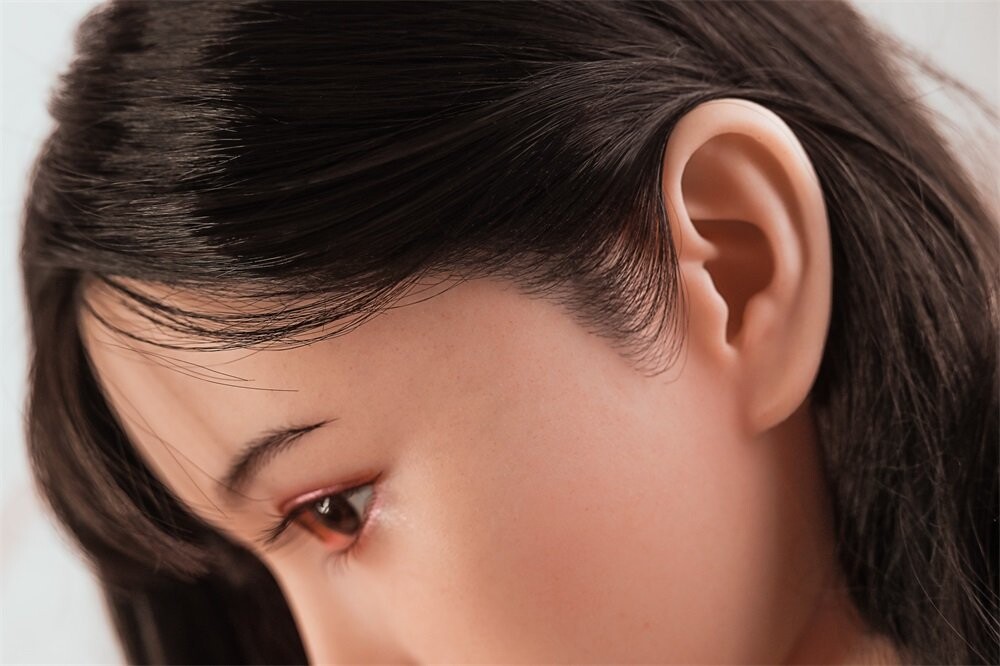 Silikon-Sexpuppe mit Metallskelett und lebensechter Ganzkörper-Liebespuppe für Männer 5.51ft/168cm